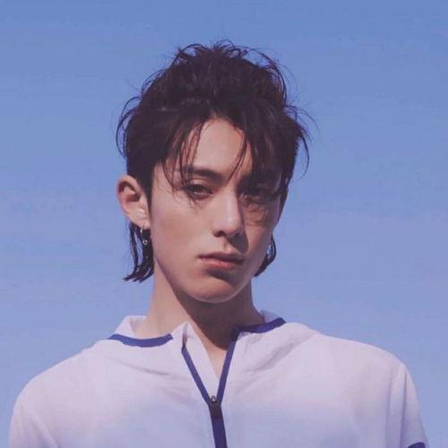 王鹤棣微信号爆料视频,娱乐圈幕后真相大曝光